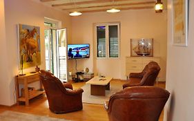 Marta Sea Residence